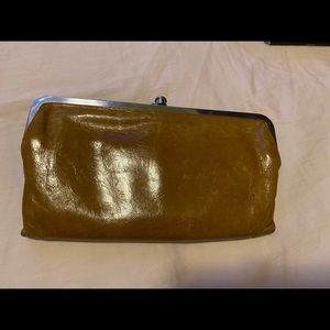 HOBO Lauren Clutch Wallet